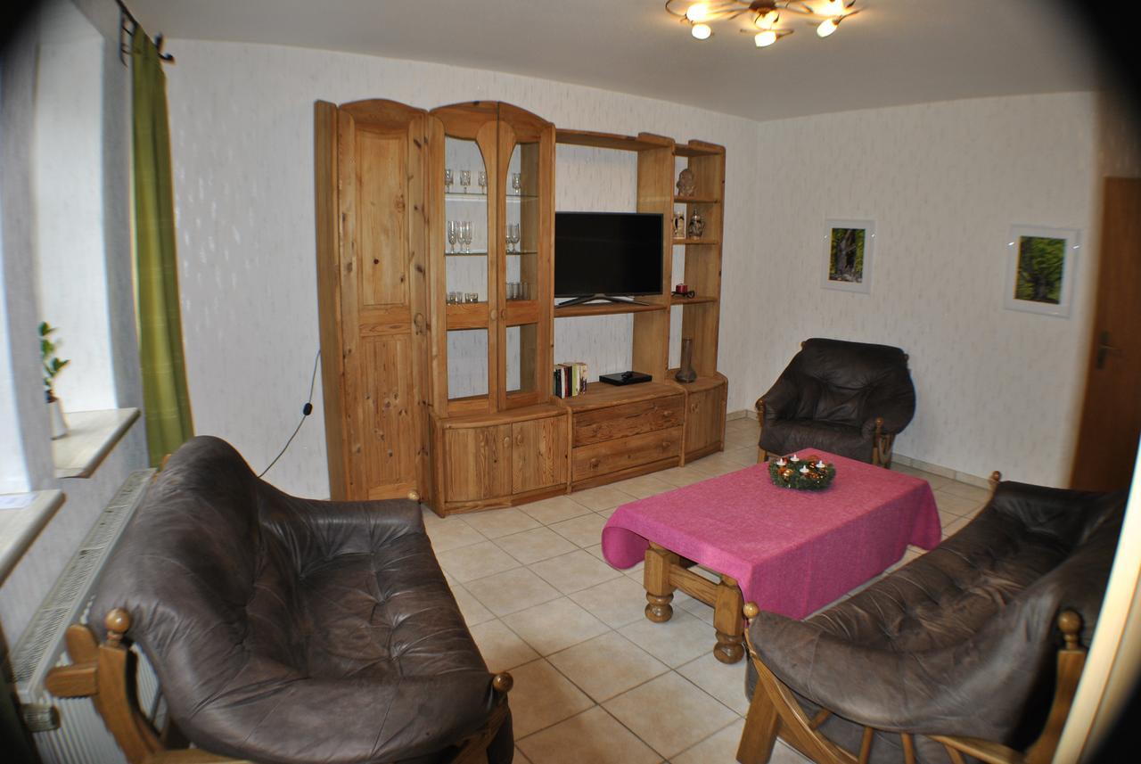 Apartmenthaus „Am Gersthof“ Am Nationalpark Kellerwald-Edersee Gellershausen Bagian luar foto