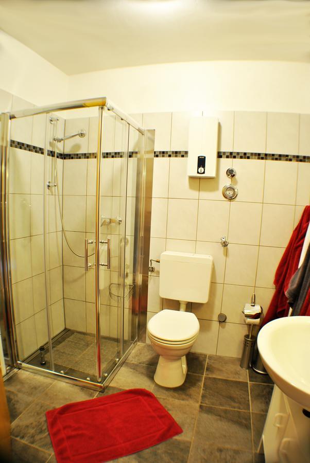 Apartmenthaus „Am Gersthof“ Am Nationalpark Kellerwald-Edersee Gellershausen Bagian luar foto